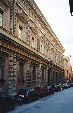 Palazzo Fantuzzi facade