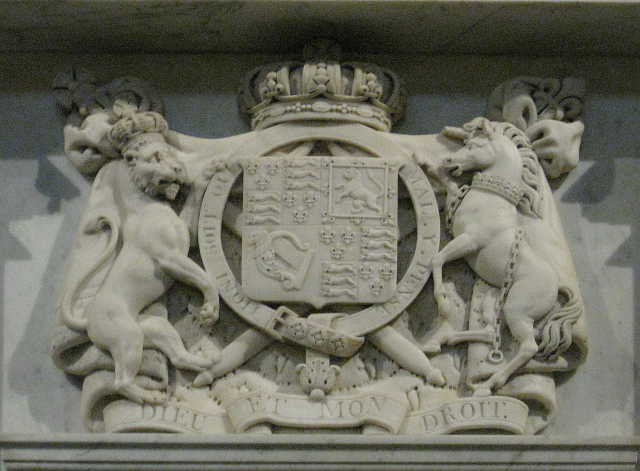 Coat-of-arms atop the memorial