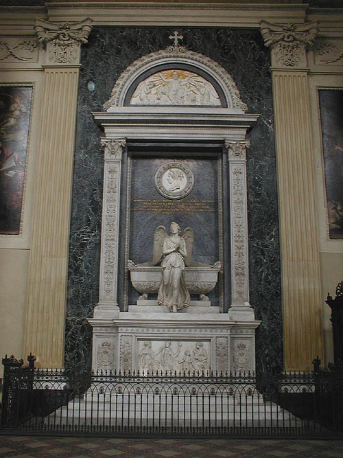 Monument to Queen Mary III and II